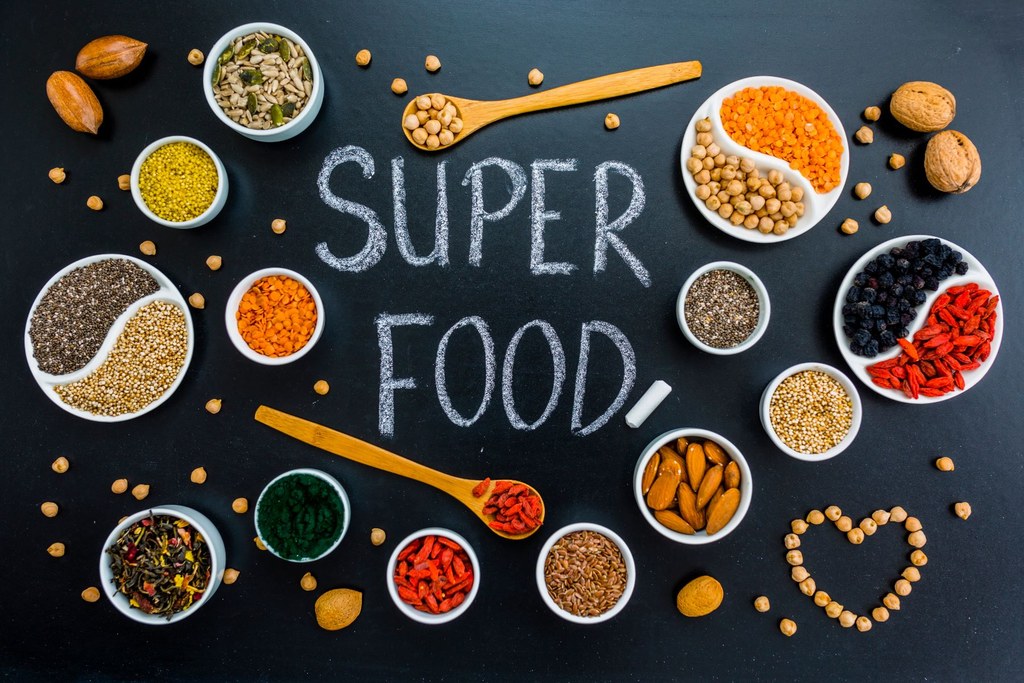 Máte v jídelníčku superpotraviny? Seznamte se s největšími mýty, které o nich kolují